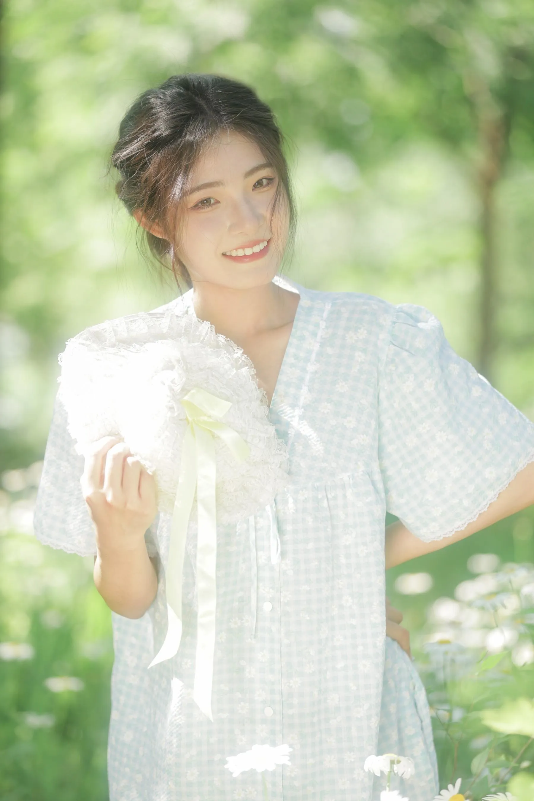 [YITUYU艺图语]2022.09.01 夏天的小雏菊 YY王 [20P]插图8